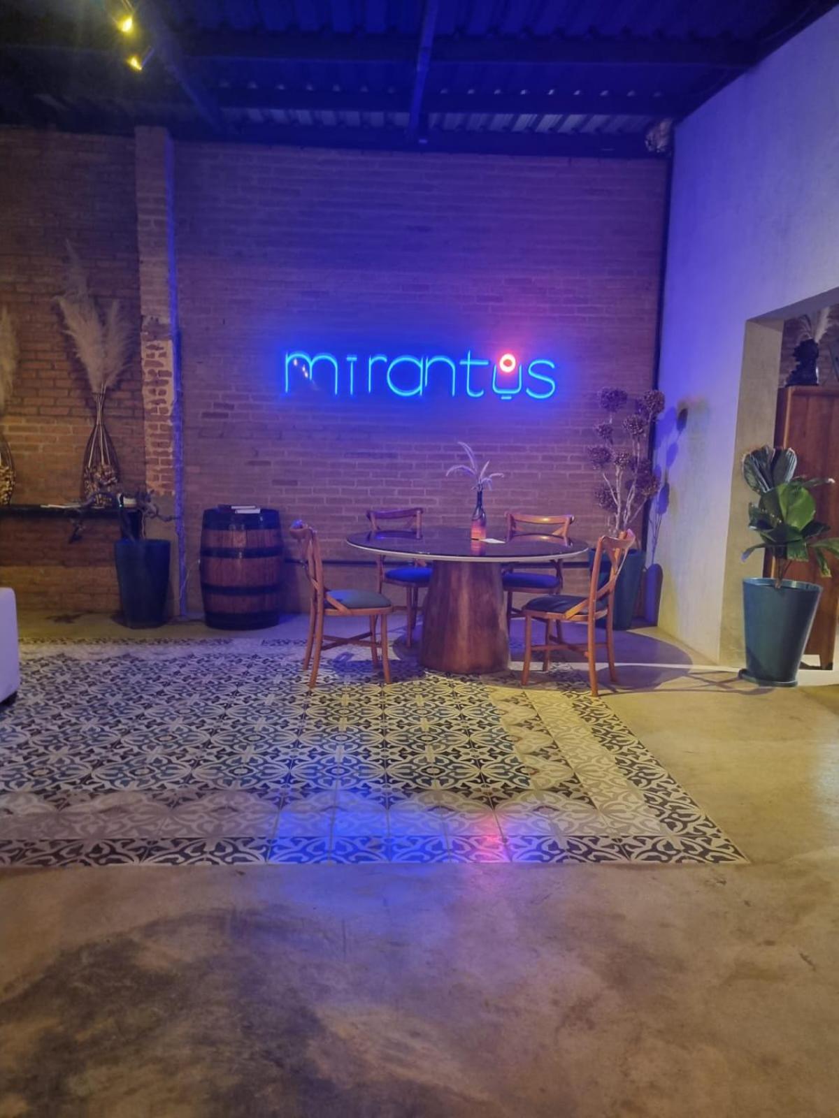 Vinicola Mirantus Espírito Santo do Pinhal Exterior foto